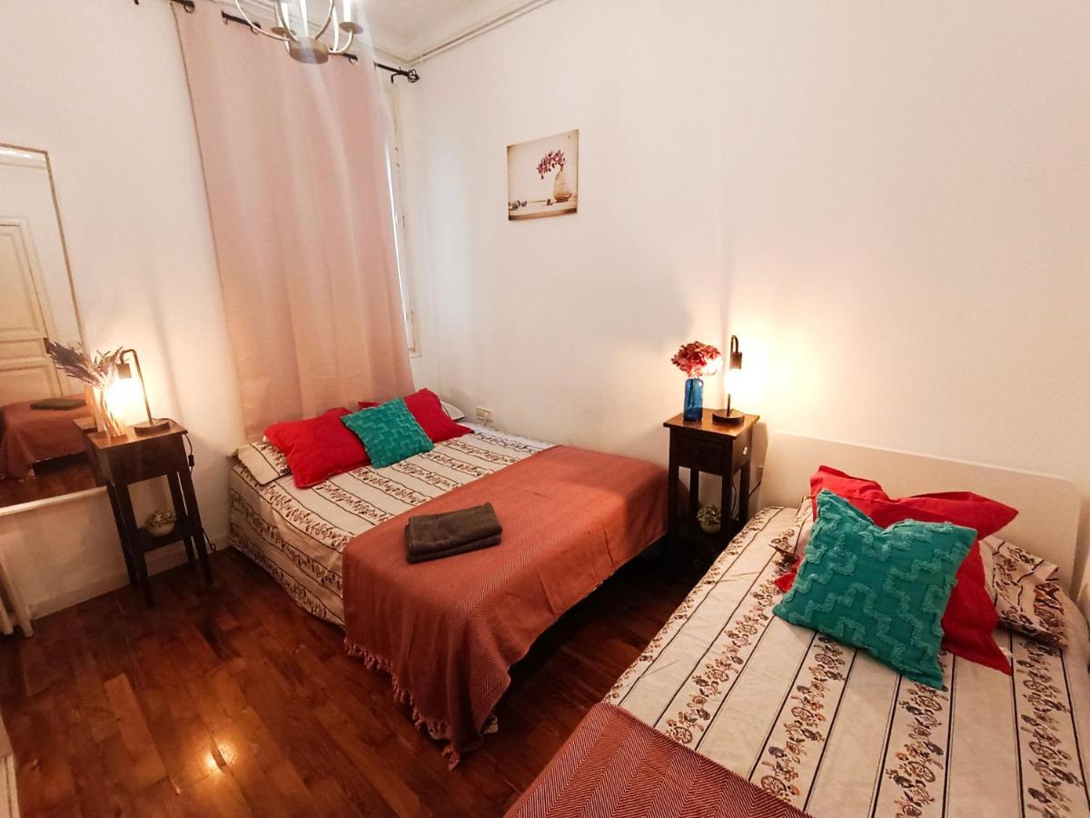 Urquinaona Rooms 巴塞罗那 外观 照片
